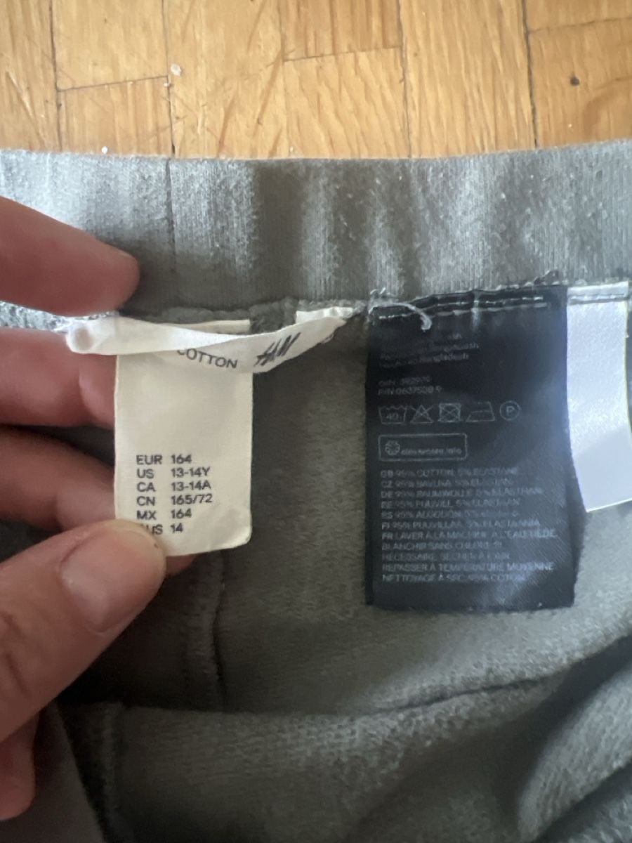 H&M Pantaloni: H&M Trainerhose Ge. 164 – Usato da Tagelswangen venduto da Bomu 1