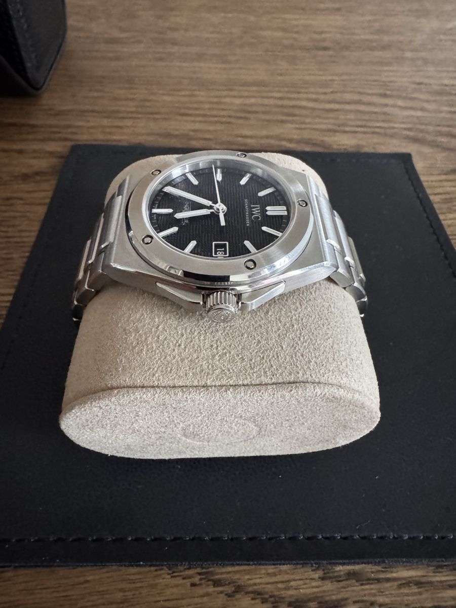 IWC Uhren: IWC Ingenieur Automatic 40 schwarzes Zifferblatt – Gebraucht aus St. Gallen von psc_rd7w 5
