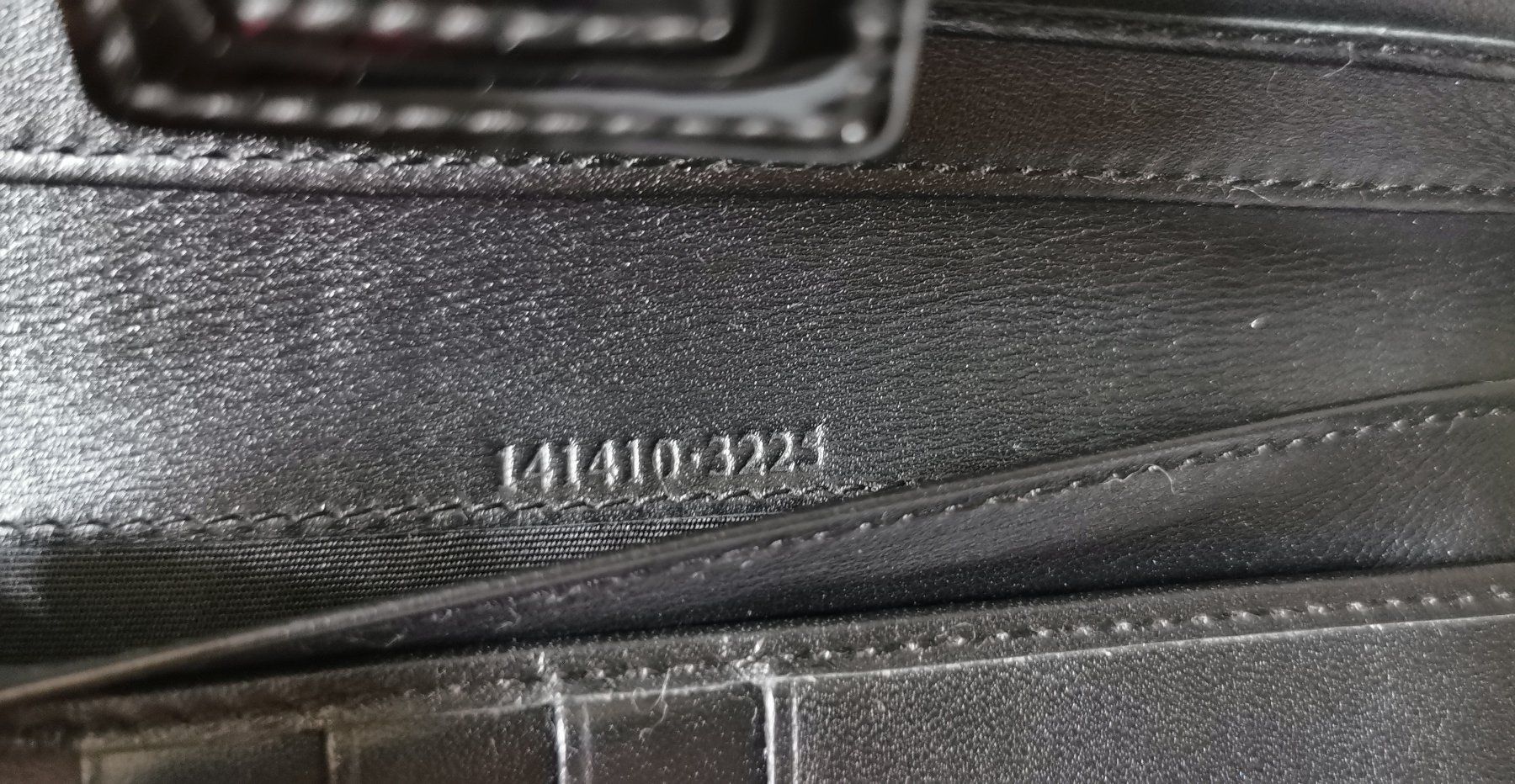 Gucci Brieftaschen: Gucci Abbey D Ring Long Wallet – Gebraucht aus Morges von B.Nipawan 6