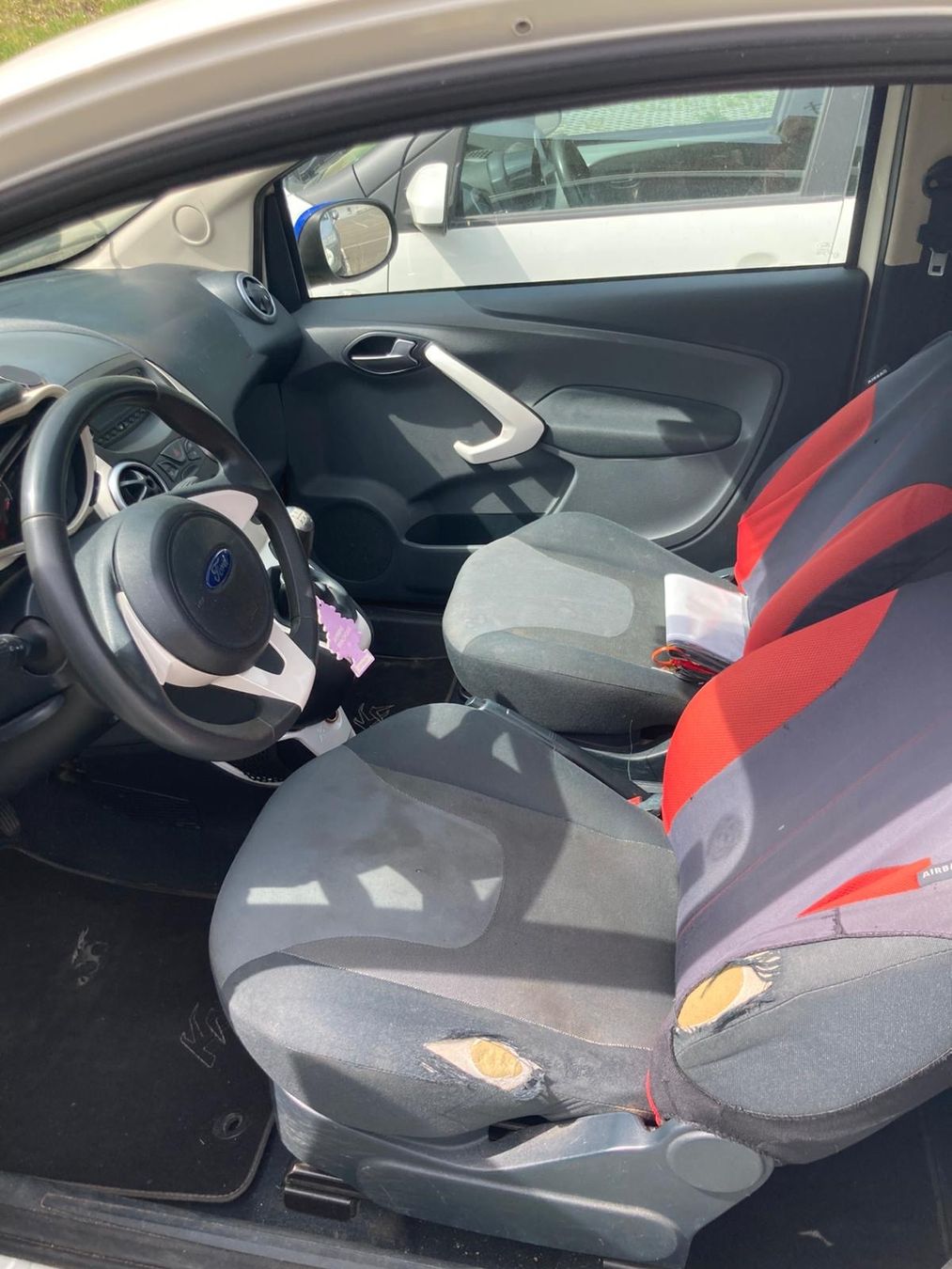 Ford Autos: Ford Ka – Gebraucht aus St-Gingolph von Rm_l 6