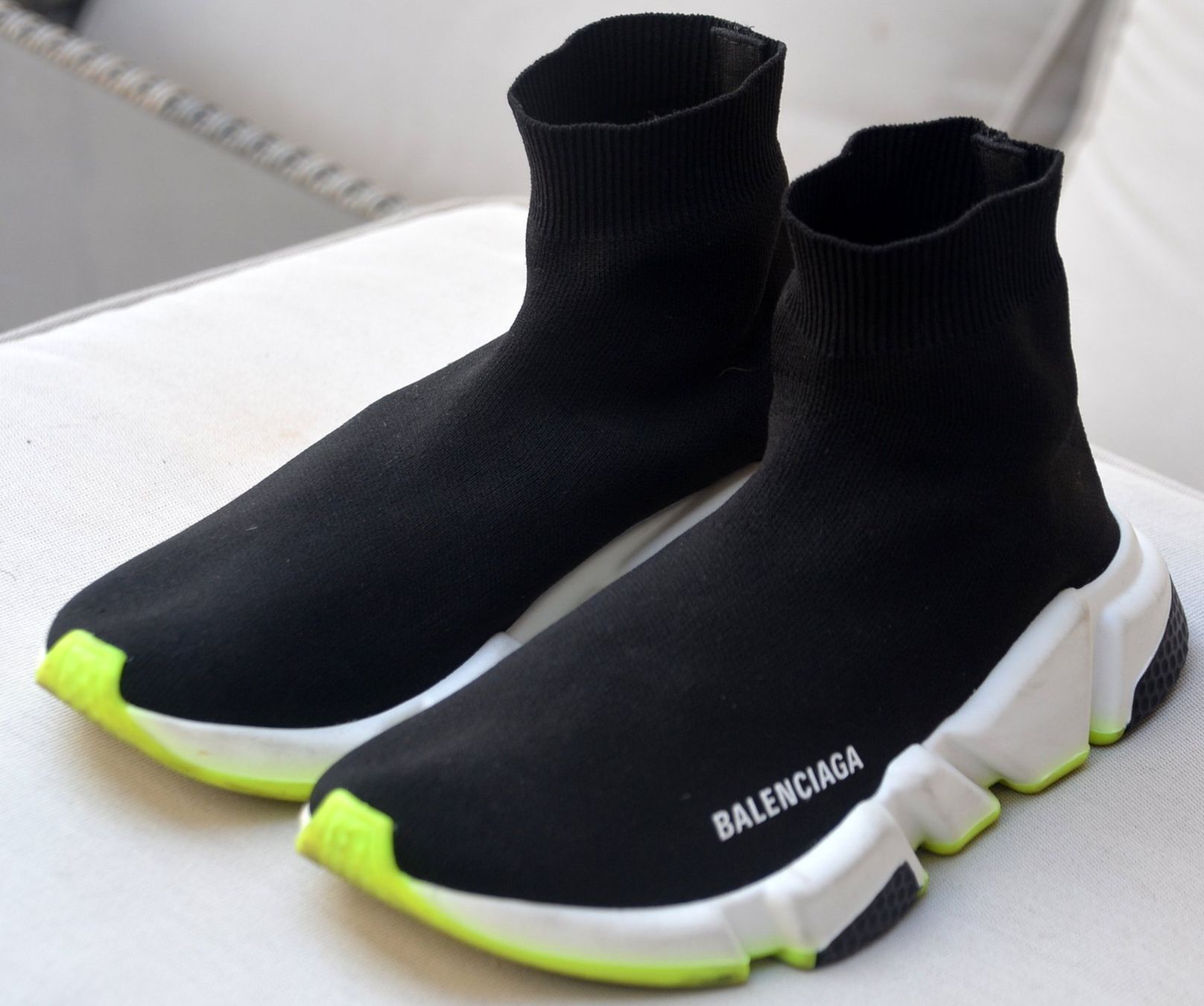 Balenciaga Herrenschuhe: Balenciaga SpeedTrainer Sneakers .39 – Gebraucht aus Collonges von Auganien 9