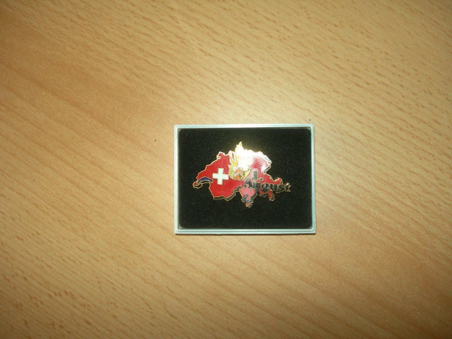 Plaketten & Abzeichen: Pin – Neu und originalverpackt aus Schwarzenburg von lore09