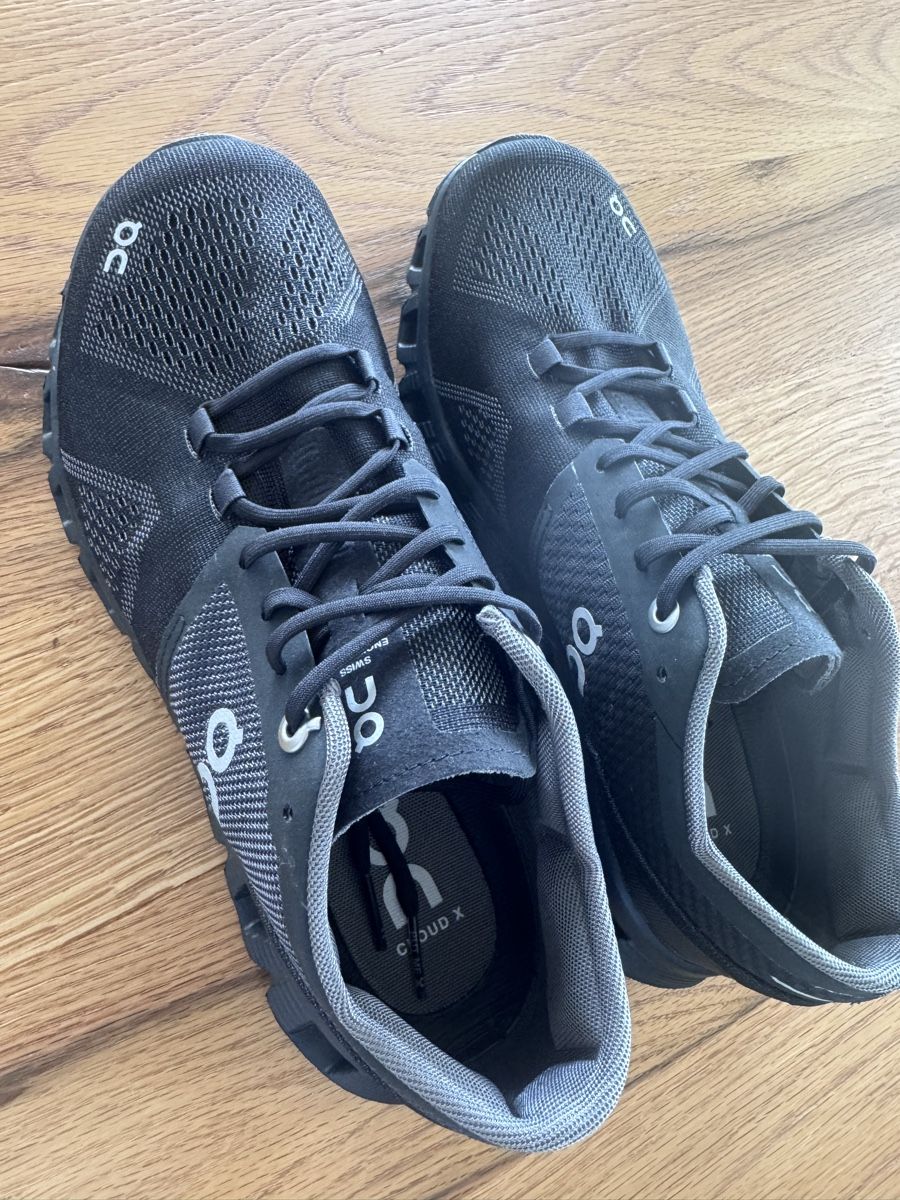 On Scarpe da donna: Cloud x / Cloudtec / Helion – Nuovo (secondo la descrizione) da Ebikon venduto da regi019