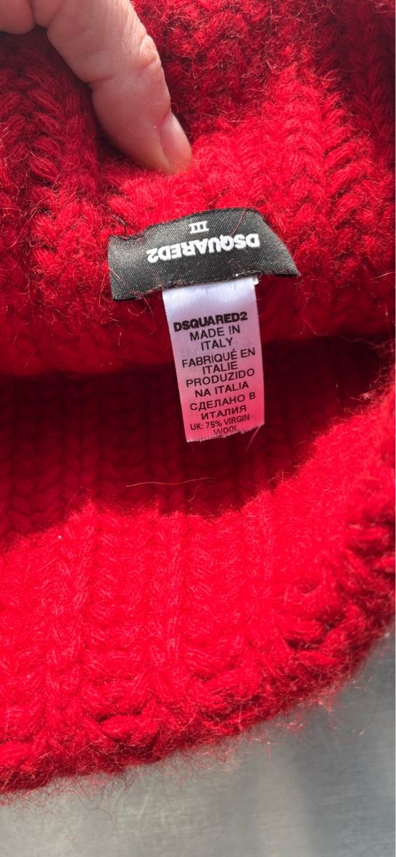 Dsquared2 Chapeaux, bonnets & casquettes: Winter Beanie Dsquared2, Red – D'occasion à Gandria par mar_5yvs 1
