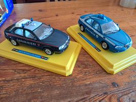 2x Alpha Romeo 156 Polizia et Carabinieri  1/24 burago