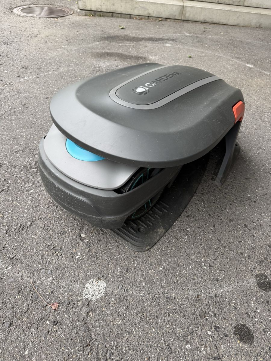 Gardena Tondeuses à gazon: Mähroboter Gardena Sileno minimo, 250 m2, mit Bluethooth – D'occasion à Gais par Pat_ogris 1