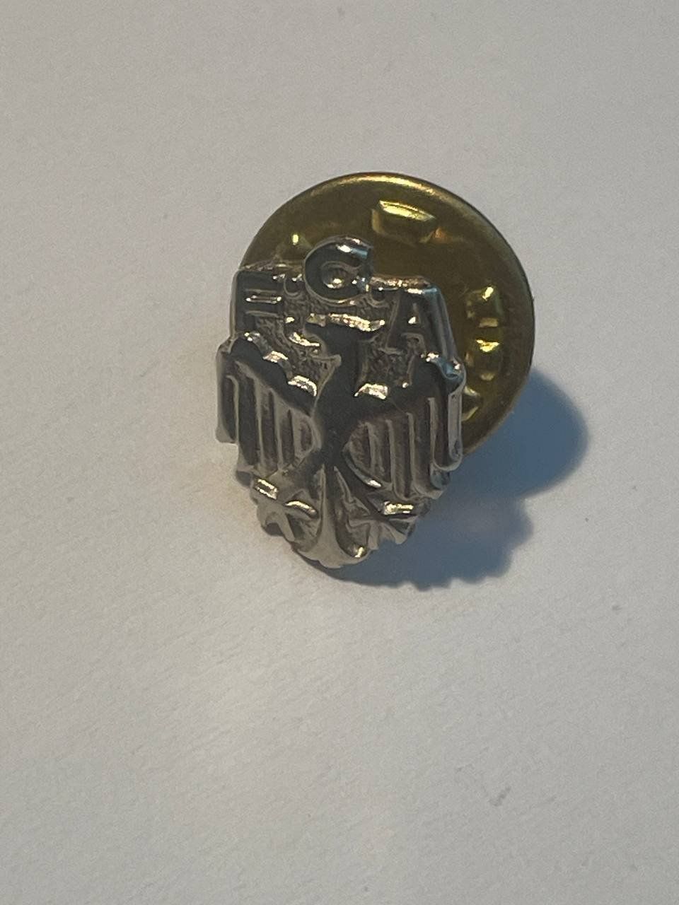 Placchette & Badge: 37. Pin - FC Aarau – Usato da Luzern venduto da Irek 1