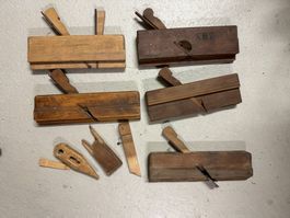 Alte Holzwerkzeuge: 5 Hobel