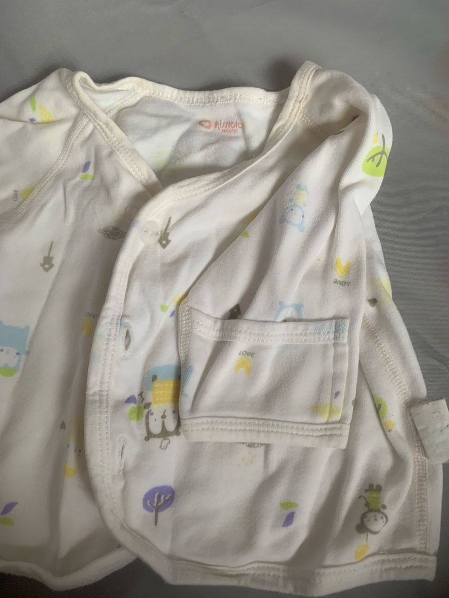 Kleiderpakete & -sets: Baby wickelhemdchen Grösse 50/56 – Gebraucht aus Basel von yir_tj2l 1