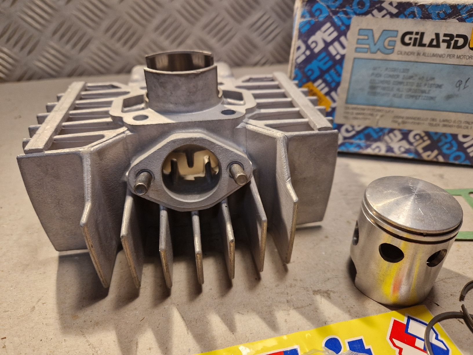 Puch Ciclomotori: NOS Gilardoni 40mm per Puch maxi o simili – Nuovo e nell'imballaggio originale da Breno venduto da BorioliD 2