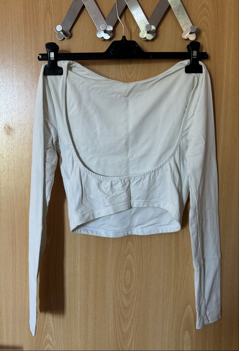 Bershka Maglioni & Felpe: Langarmshirt weiss Grösse S  – Nuovo (secondo la descrizione) da Ins venduto da maximal_30CHF 1