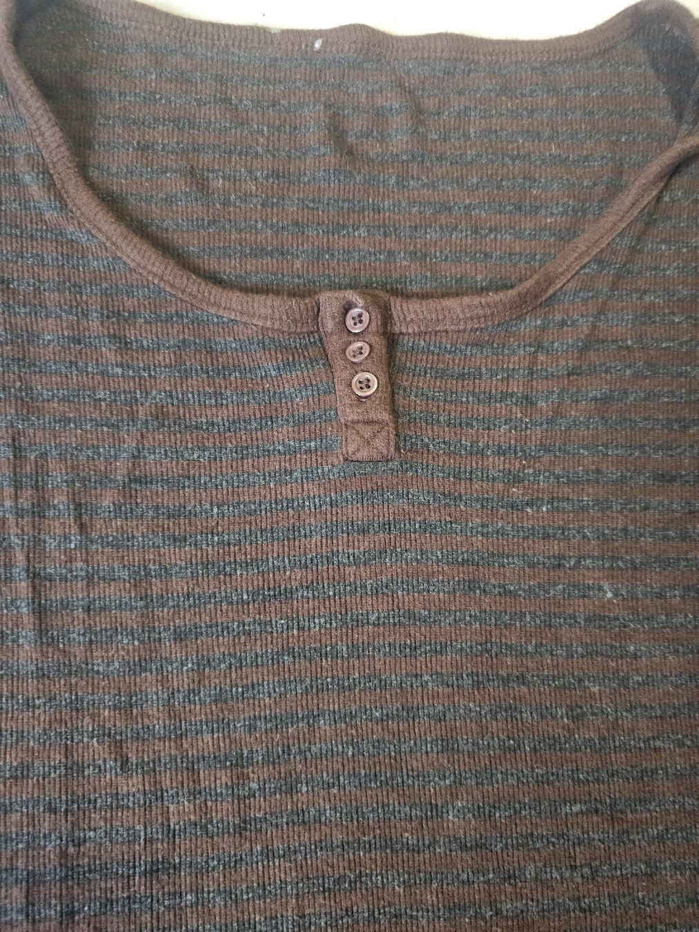 Pulls & Sweat-shirts: Pull manches longues  rayé brun taille M – D'occasion à Sornetan par T.a333 1