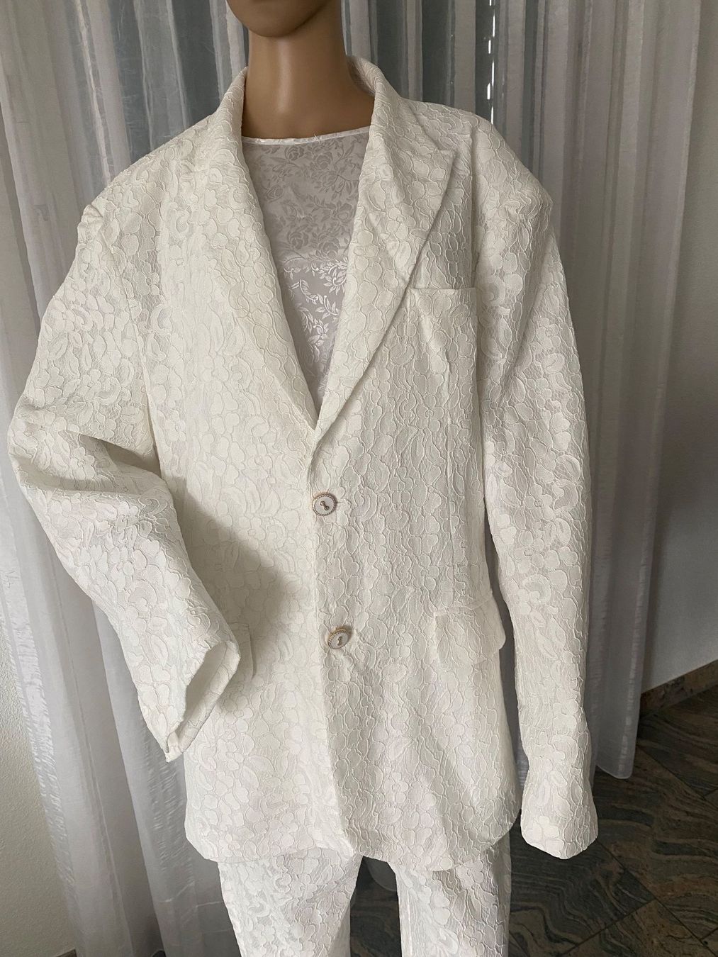 Completi: toller/einmaliger Anzug elegant & stylisch, L/XL – Nuovo e nell'imballaggio originale da Winkel venduto da ferrari2022 1