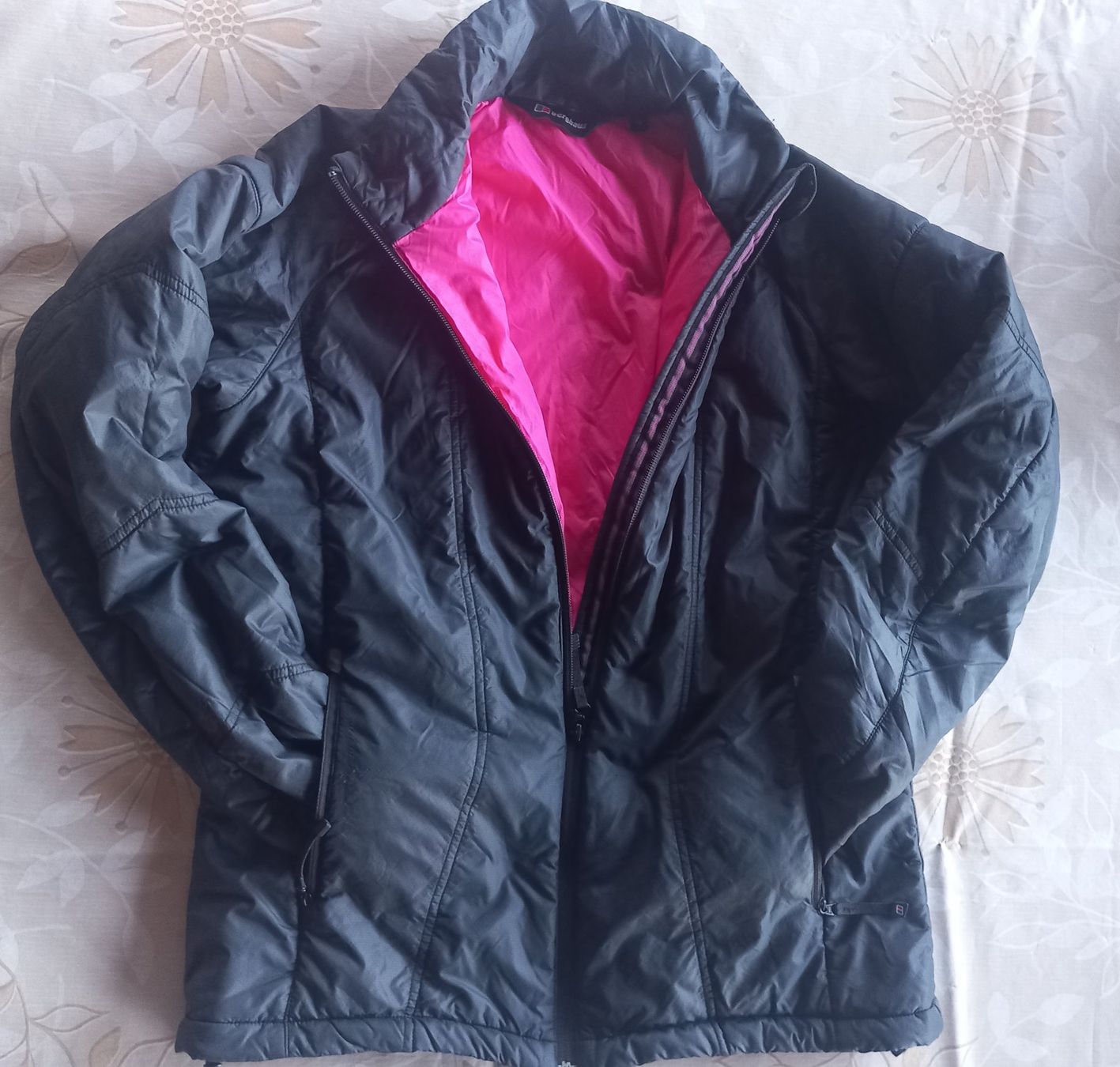 Berghaus Giacche: warme Berghaus Innenjacke – Usato da Beckenried venduto da Wmarcie