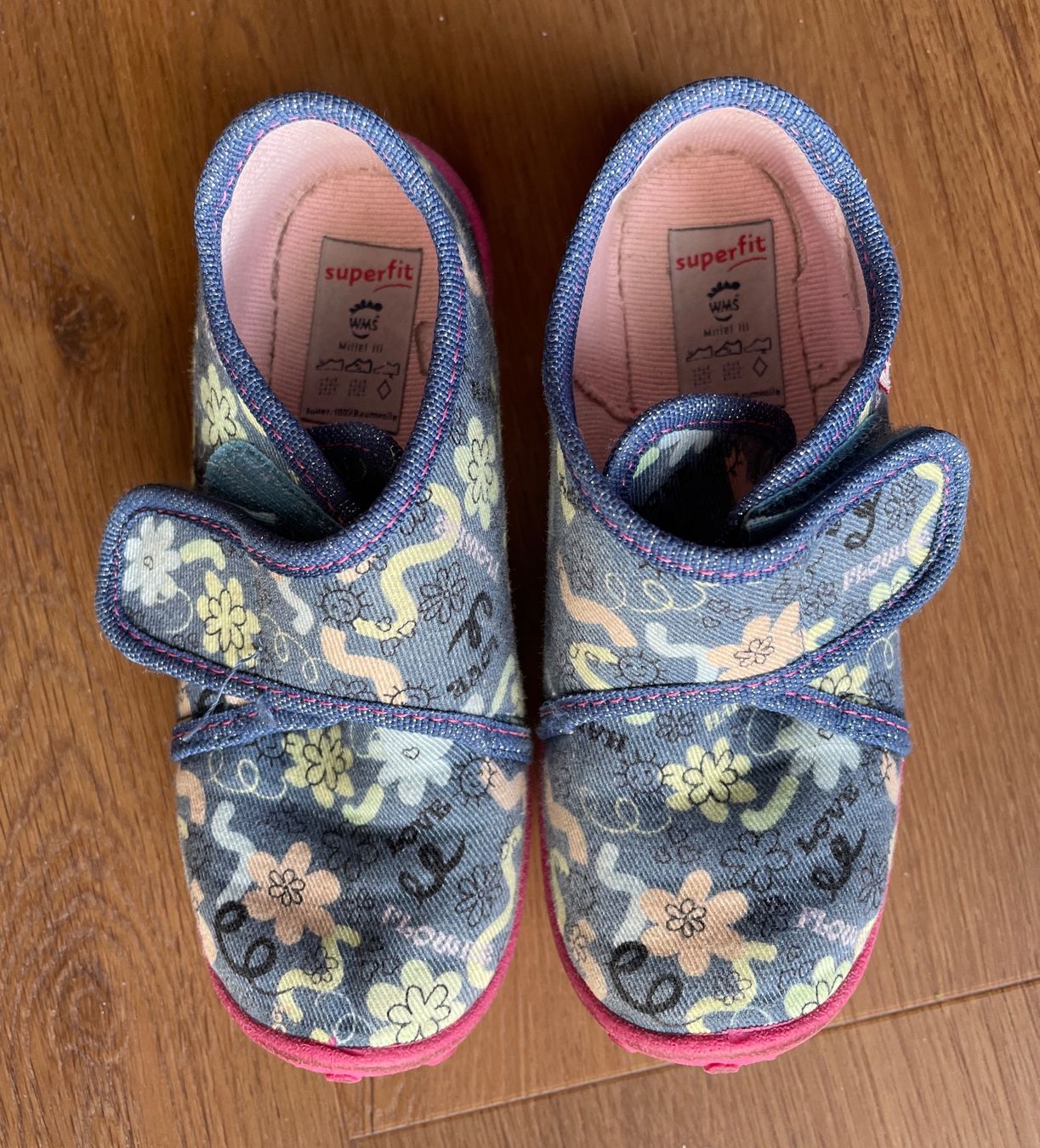 Superfit Scarpe per ragazzi: Finken/ Hausschuhe Superfit, Gr. 25 – Usato da Gümligen venduto da soleil149