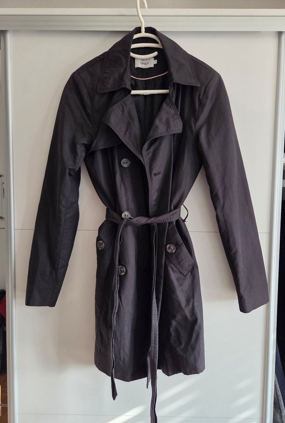 Only Cappotti: ONLY Trench-coat noir - Taille S – Usato da Chavannes-Renens venduto da mau_8rwz