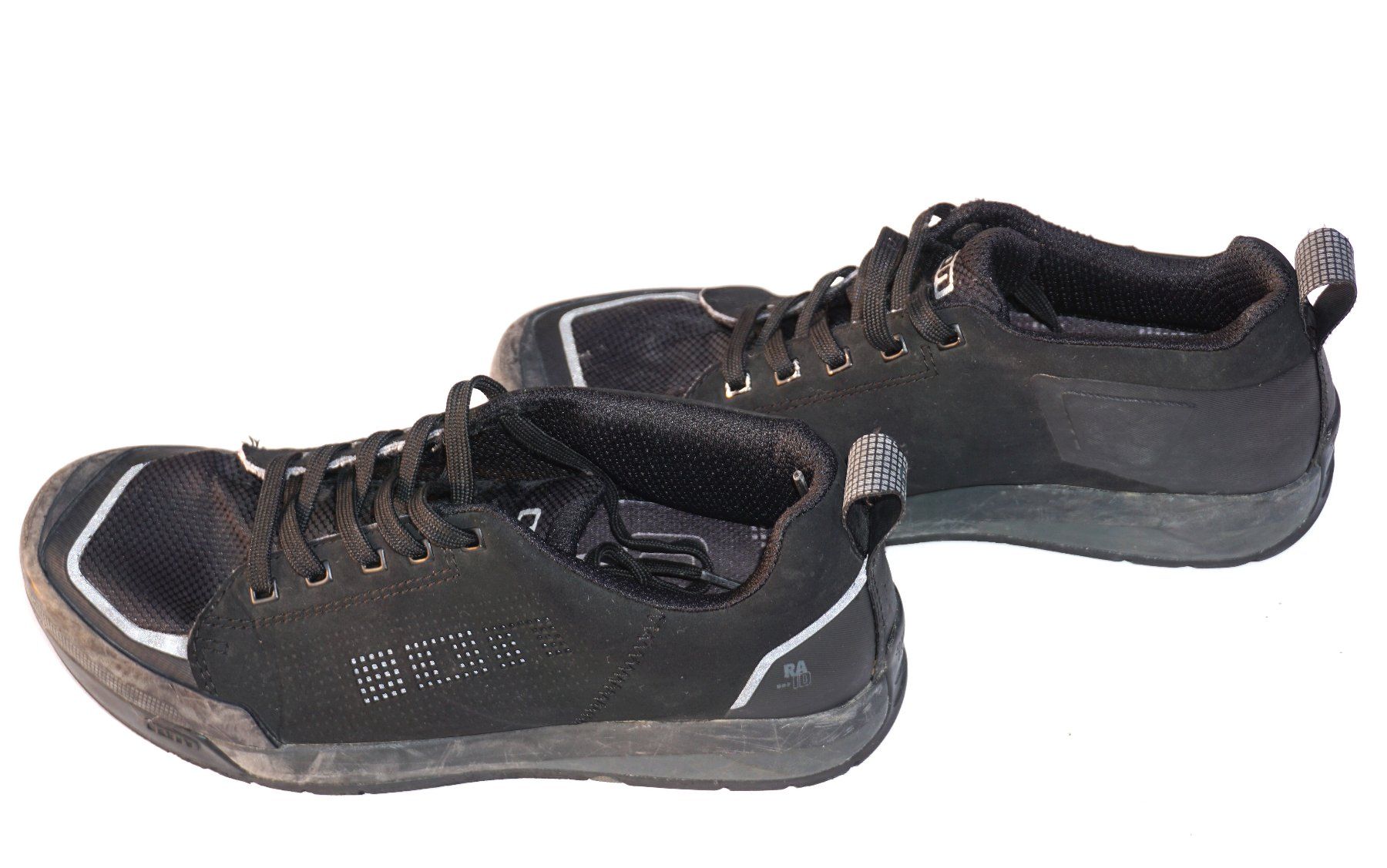Scarpe per ragazzi: ION Scrub Amp MTB Flatpedal Schuhe, schwarz, 38 – Usato da Muhen venduto da Pdolivo 1