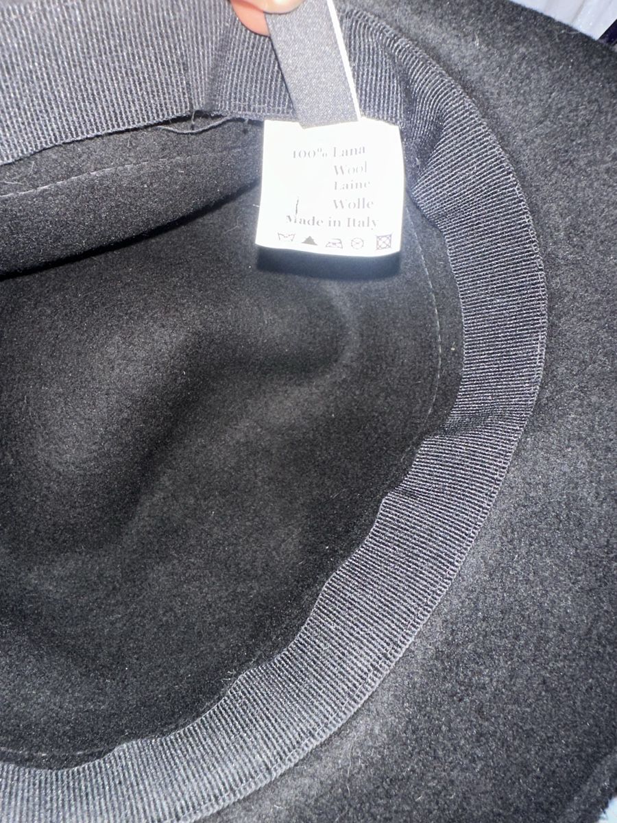 Copricapi, berretti & cappellini: Nulu hut – Usato da Uster venduto da bek_v2ct 1