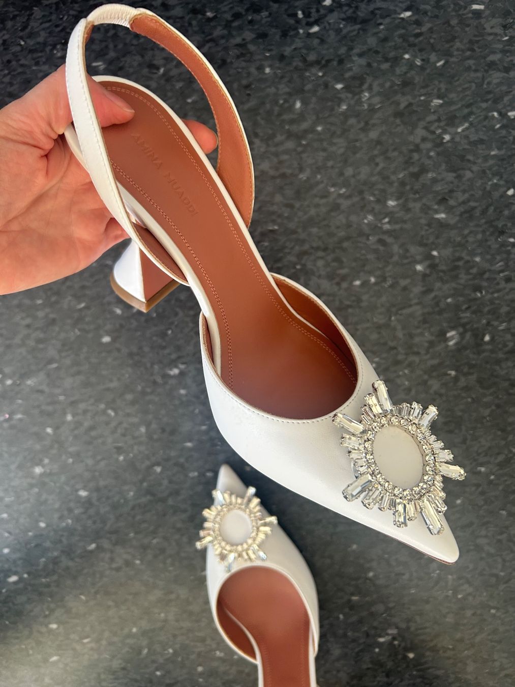 Amina Muaddi Scarpe da donna: Amina Muaddi – Nuovo (secondo la descrizione) da Zürich venduto da LA999 3