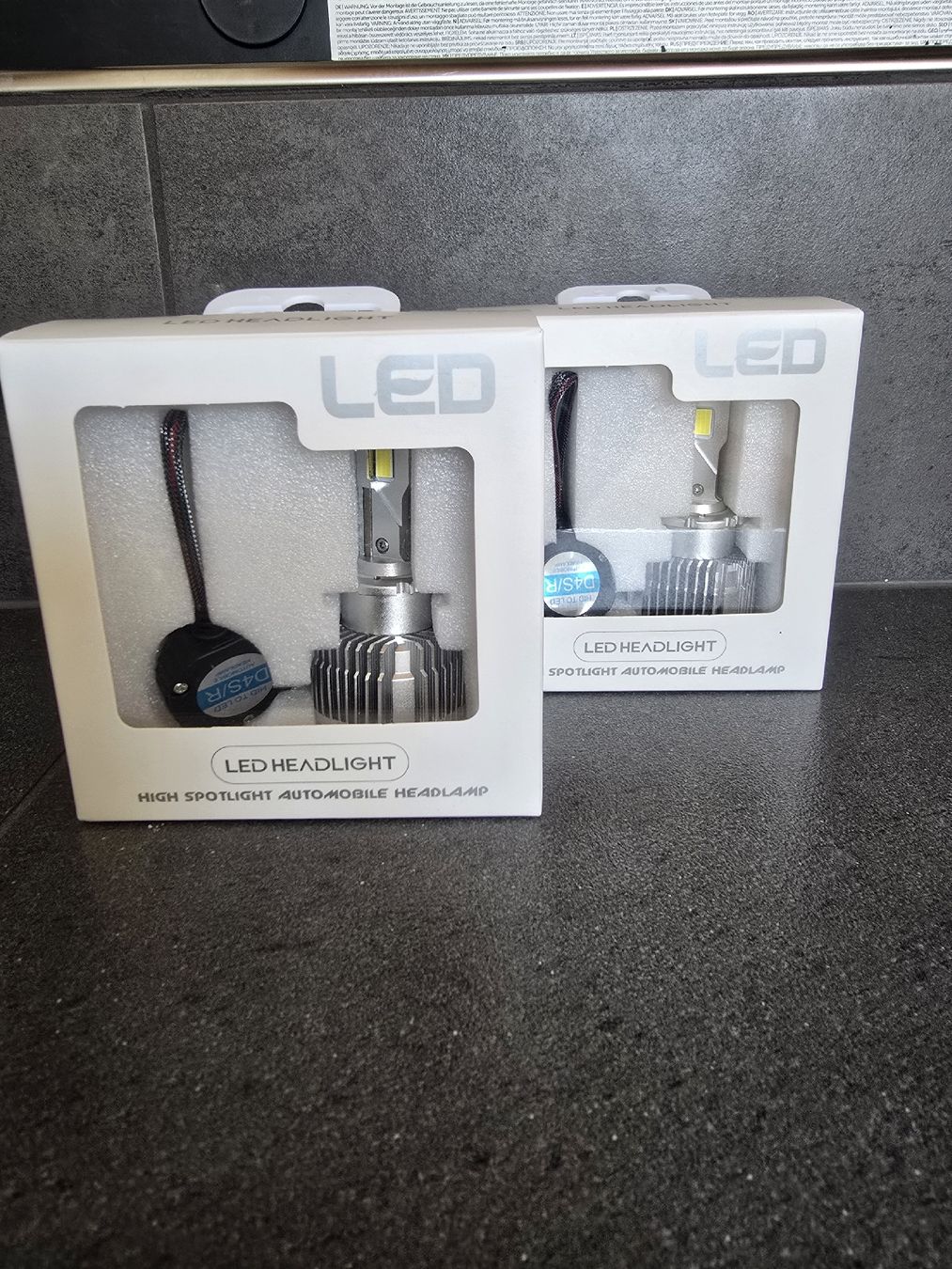 Tutti pezzi di ricambio auto: 2x LED Scheinwerfer D4S 6000K Weiss NEU!  – Nuovo e nell'imballaggio originale da Rothrist venduto da mia_vl8k