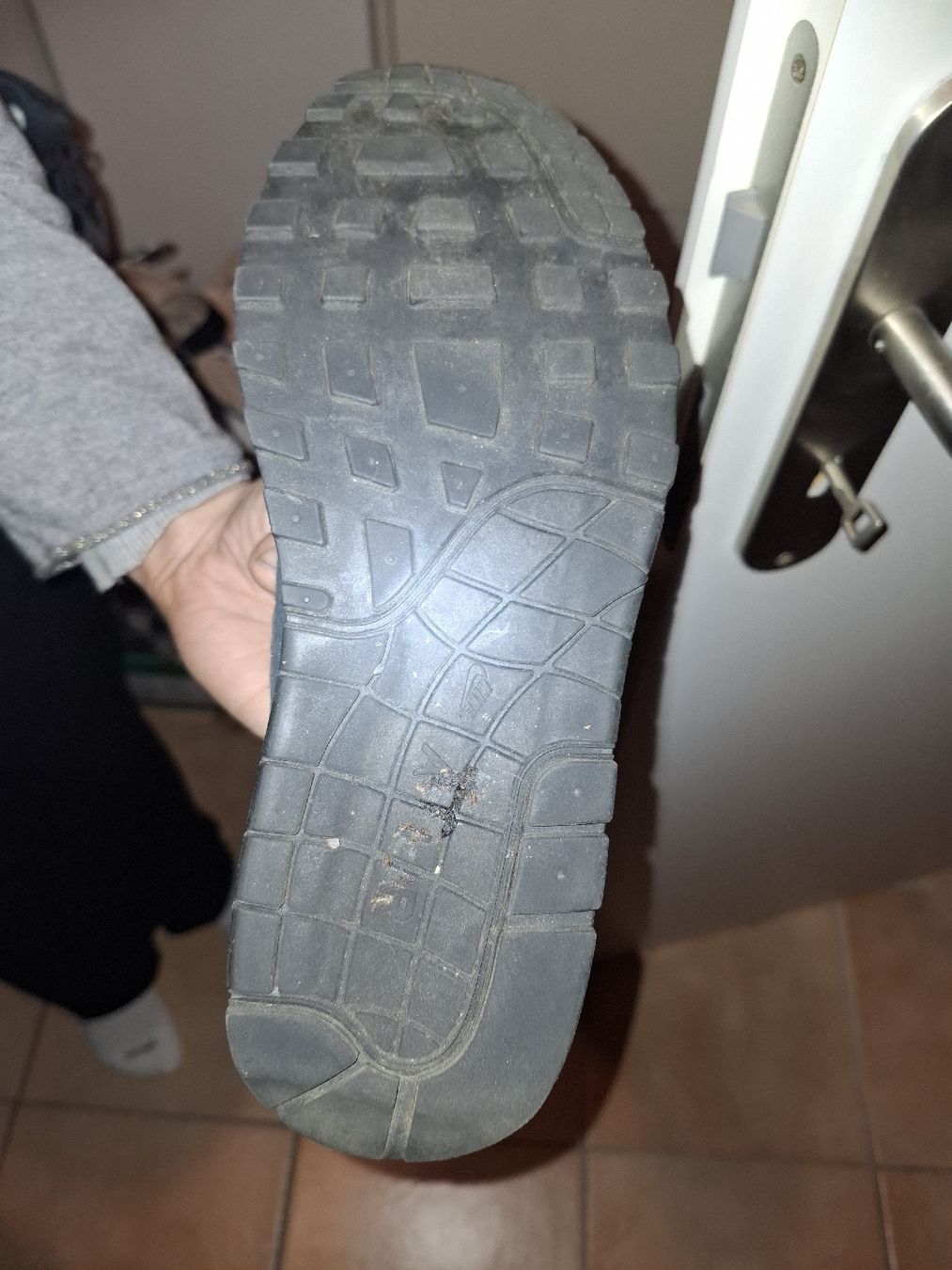 Nike Herrenschuhe: Nike Air Max nere usate 40 – Gebraucht aus Monte Carasso von Buttefly 1