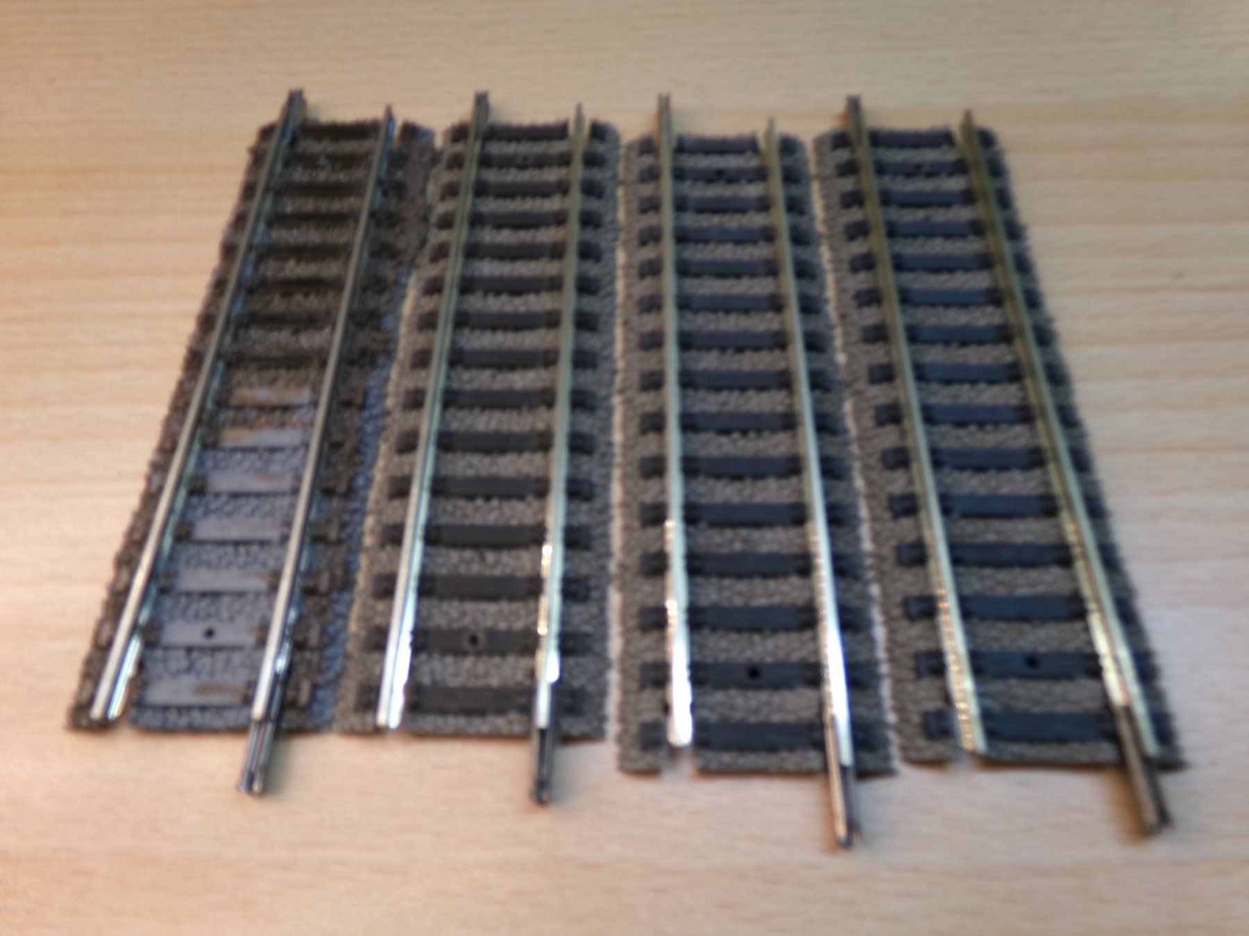 Fleischmann Modellini di ferrovie: Fleischmann H0 Profigleis 4x6102 – Usato da Hombrechtikon venduto da Se9