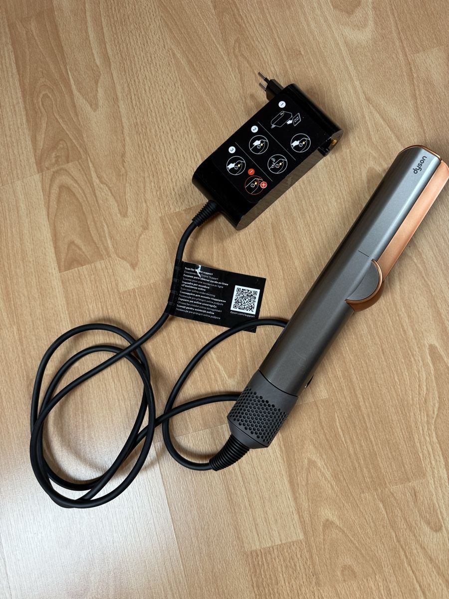 Dyson Asciugacapelli: Dyson Airstrait Dryer/Sraightener in one – Nuovo (secondo la descrizione) da Nyon venduto da mar_ff2y 2