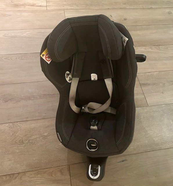Seggiolini per auto: gb Kinderautositz Grau, guter Zustand – Usato da Birsfelden venduto da jav_5zhd