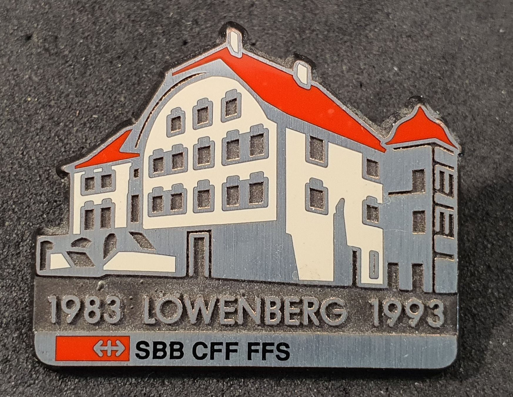 SBB/CFF/FFS Placchette & Badge: V970 - Pin SBB CFF FFS 1983 Löwenberg 1993  Nr. 229 – Usato da Reinach BL venduto da Boston-Verkauf 2