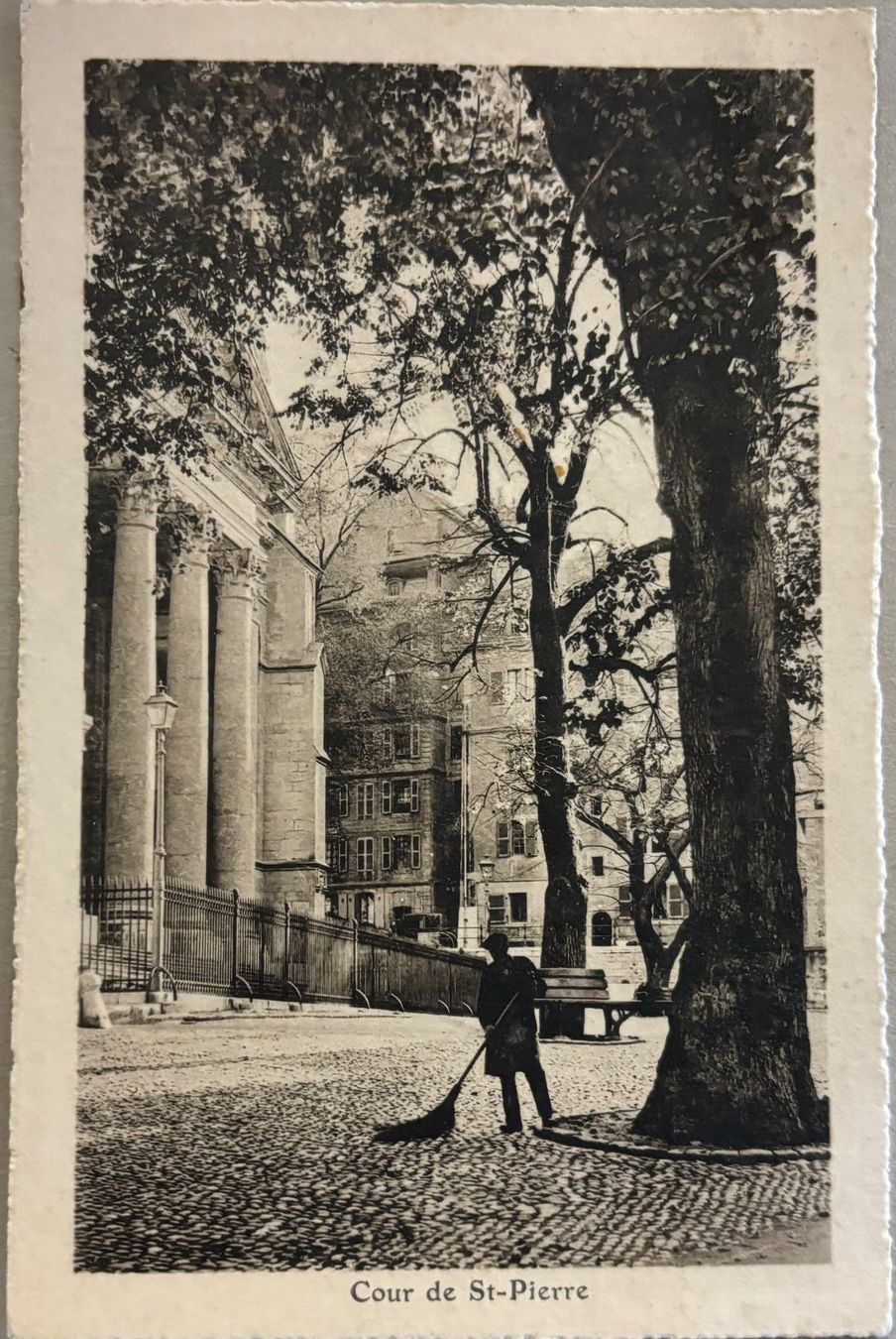 Cartoline postali: Genève, Cour de St-Pierre, 1915 – Usato da Frauenfeld venduto da Merk52