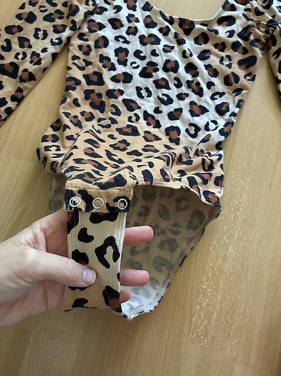 Monki Top: Leopard Body Langarm Animal Print – Usato da Bern venduto da n-dine 2