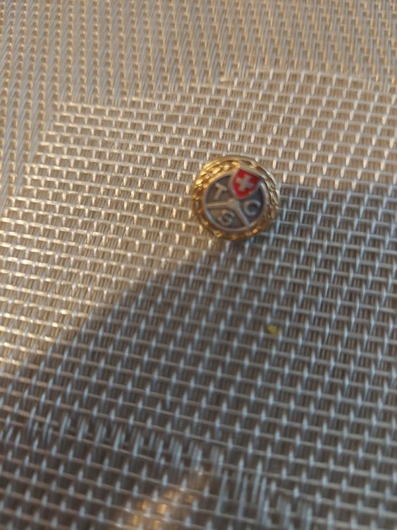 TCS Pin (Gebraucht) in Sissach für CHF 1 – mit Lieferung auf Ricardo kaufen