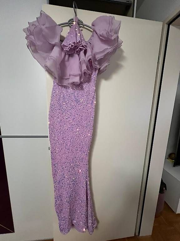 Kleider: Pinker Abendkleid – Gebraucht aus Glattbrugg von mir_vx2c 2