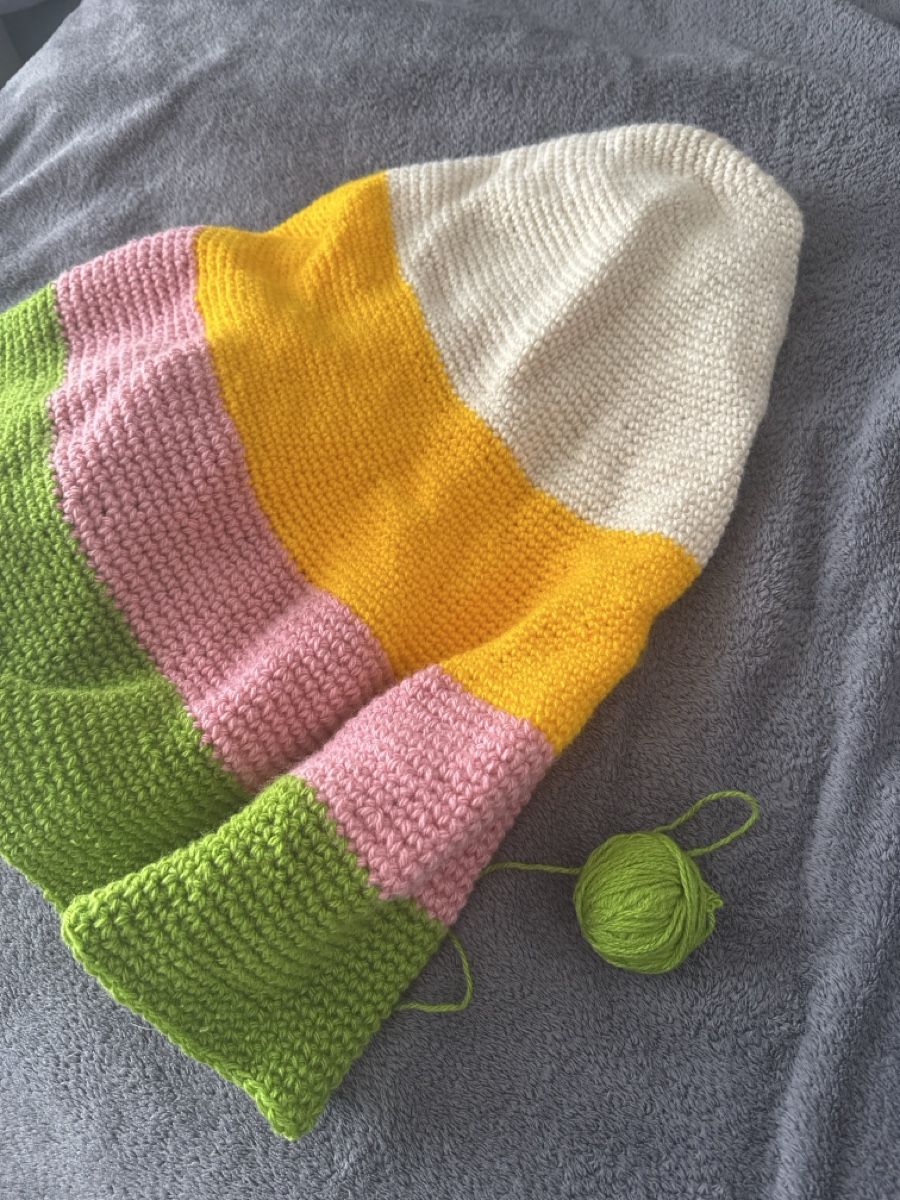 Cordelettes & Fils: . Strickgarne – D'occasion à Winkel par Olirickli05 1
