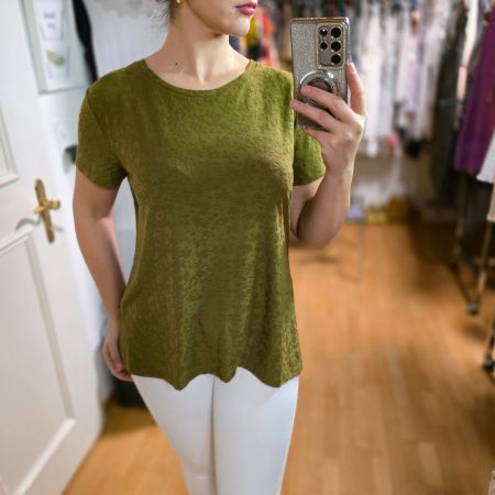 Grünes ZERO Shirt – bequem und elegant Gr.44
