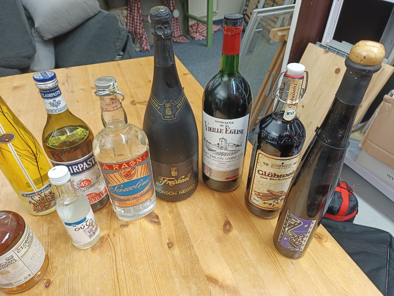Spirituosen: Diverse Alkohol-Flaschen Sammlung – Gebraucht aus Pfäffikon ZH von K-V-M 2
