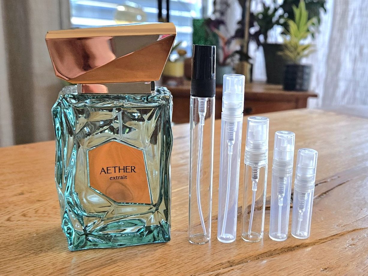 Profumi & Eau de Toilette: French Avenue Aether - 5ml Abfüllung – Usato da Zürich venduto da Flatus