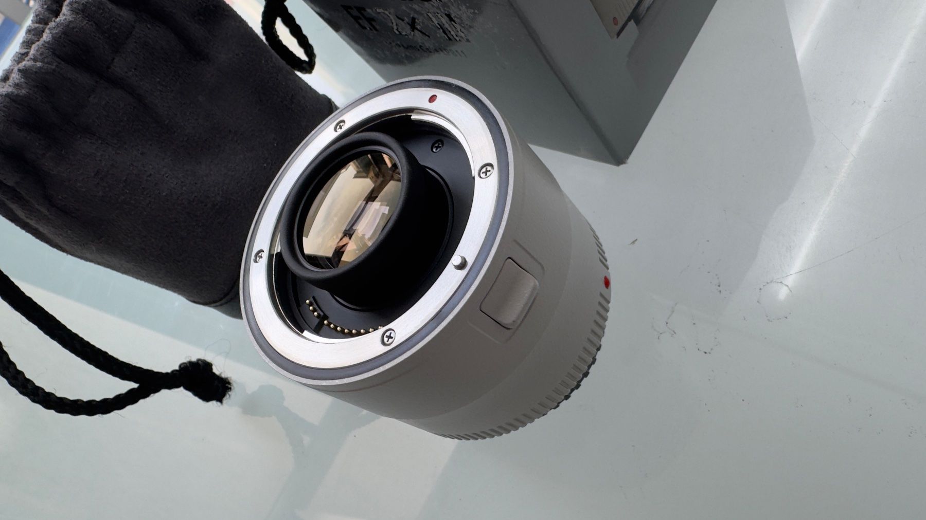 Canon Objektive: Canon Extender EF 2x III mit Tasche und OVP – Gebraucht aus Basel von Photo_Basilisk_AG 1