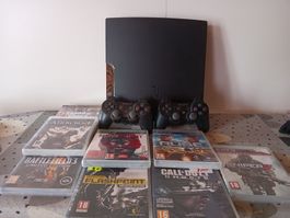 Playstation 3 PS3 Konsole mit Spielen und Controllern