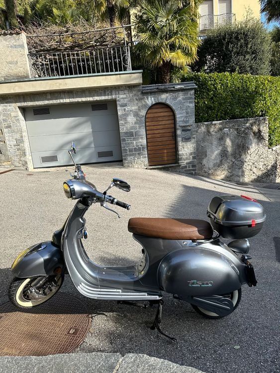 Veicoli elettrici: Wunderschöner neuer E-Roller Luna 3000W – Nuovo (secondo la descrizione) da Aeschlen ob Gunten venduto da Rudolf1970