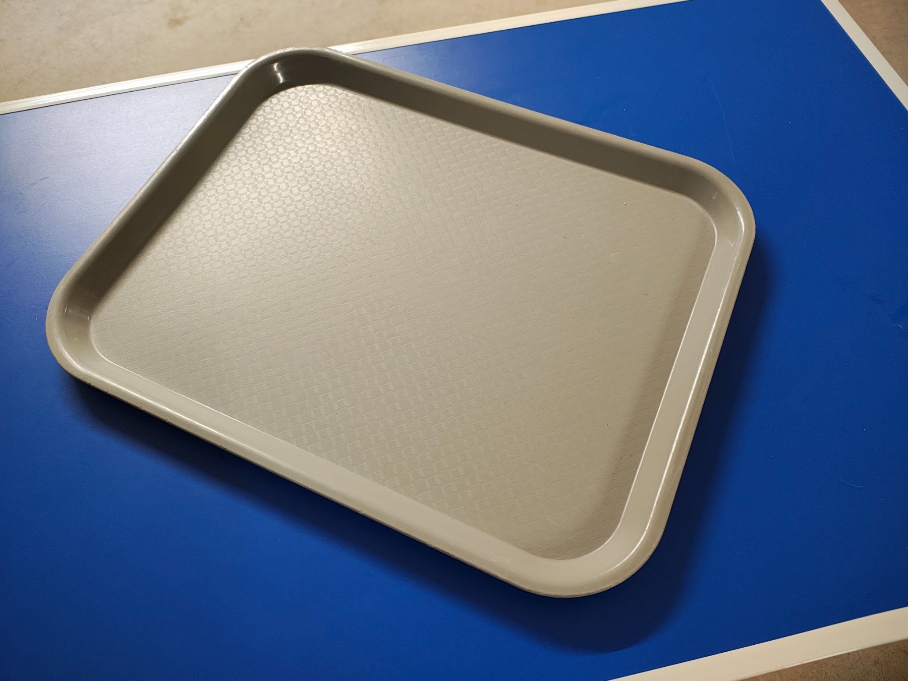 Tablet PC: 30x Gastro Tablett grau – Usato da Bonstetten venduto da Navilo