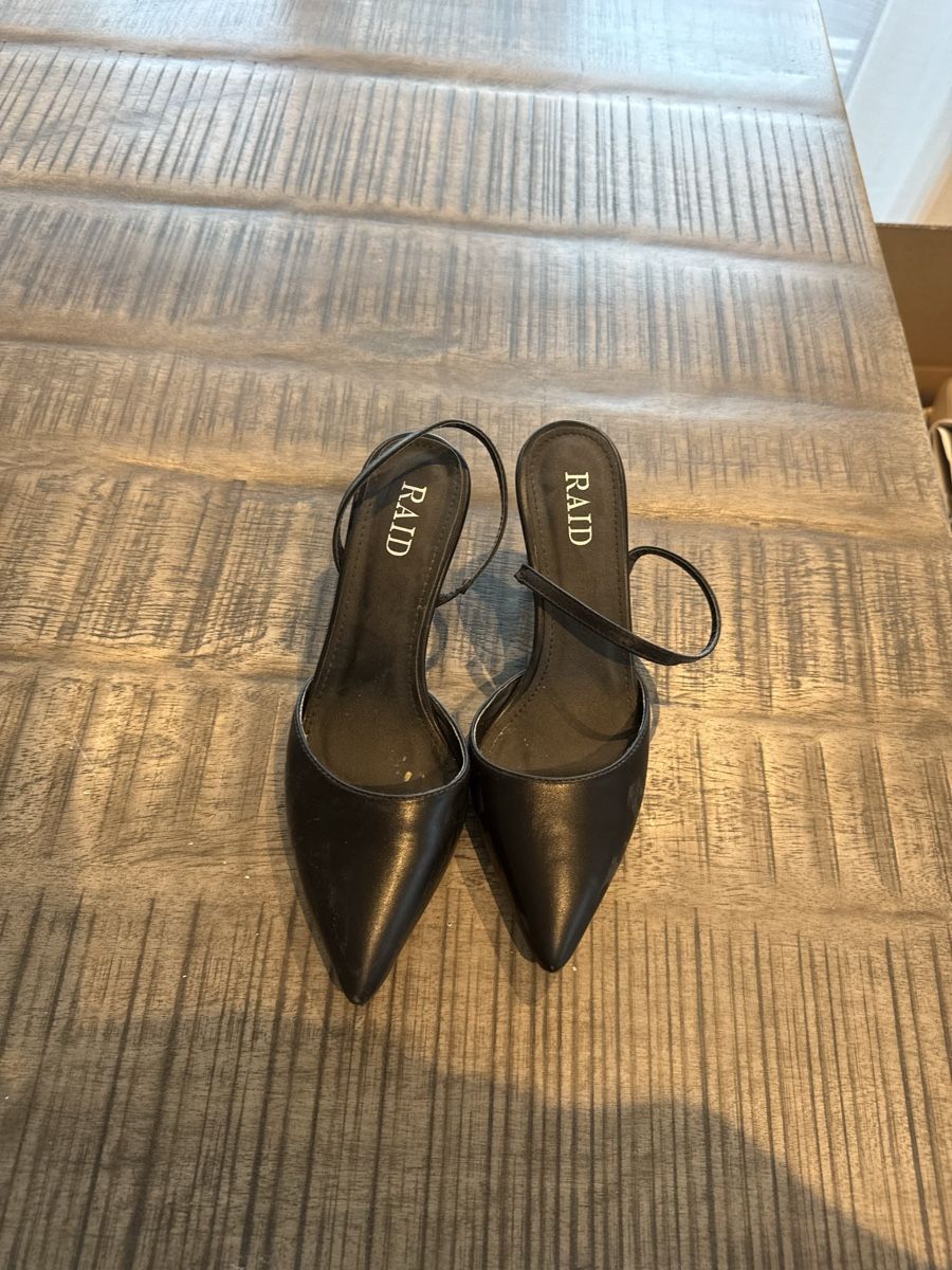 Scarpe da donna: Absatzschuhe Schwarz Grösse 4 – Usato da Selzach venduto da romanstraumann