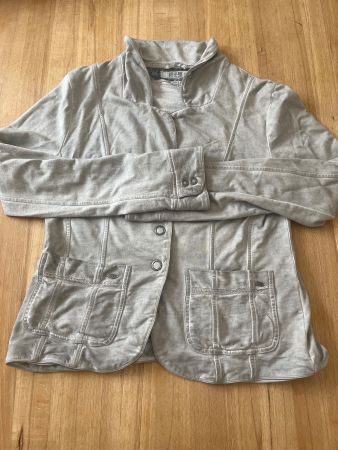 Nile Jacke gr.S hellgrau