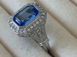 Luxus Elegante Gr.18/8 Ring Farbe: Silber /blau Zirkonia