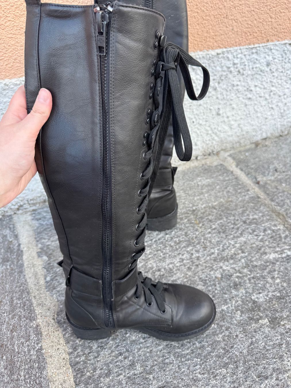 Chaussures femmes: Combat boots dollskill 37 – D'occasion à Lumino par mar_9pn2 4
