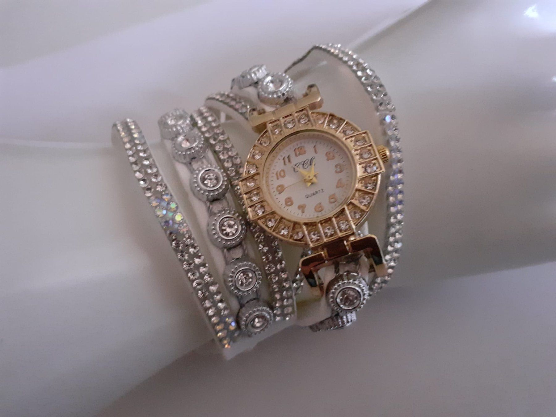 Orologi: Damen -  Armbanduhr – Nuovo e nell'imballaggio originale da Stansstad venduto da kam_5wgj