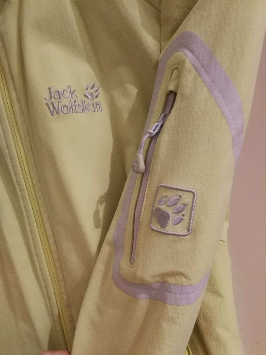 Jack Wolfskin Giacche: Jack Wolfskin Trekking-/ Wanderjacke – Usato da Stäfa venduto da basidis 2