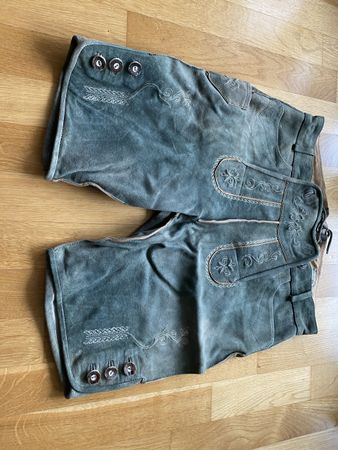 Grüne Lederhose Gr. 48 bestickt