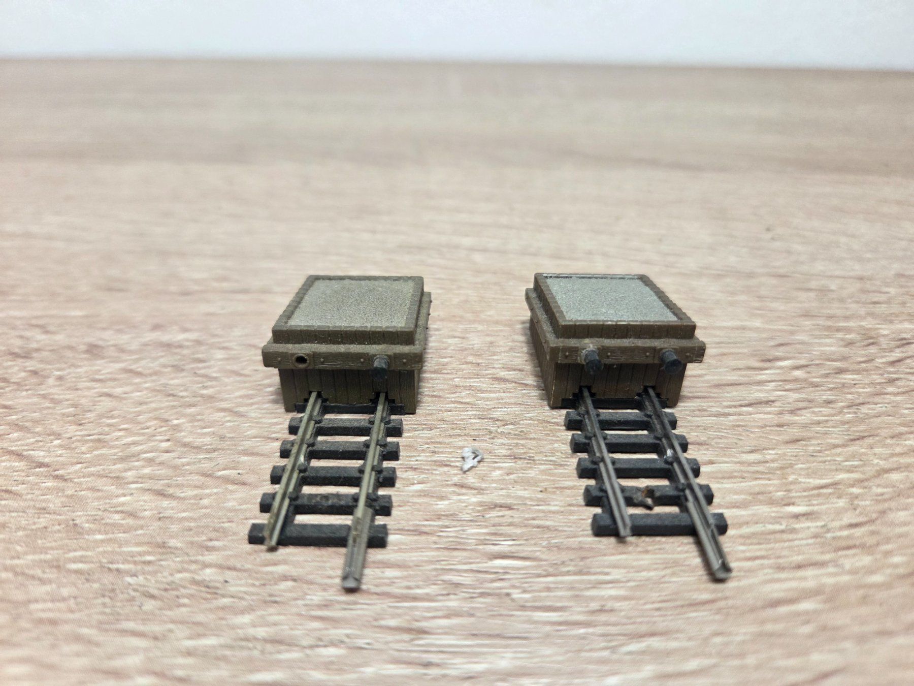 Trix Modellini di ferrovie: Minitrix 2 x Prellbock N – Usato da St-Aubin-Sauges venduto da Lo_Go