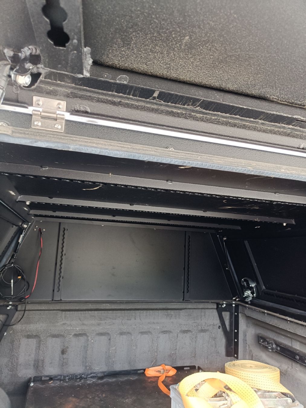 Ford Tutti i ricambio: rockalu hardtop – Usato da Arnegg venduto da icetec 2